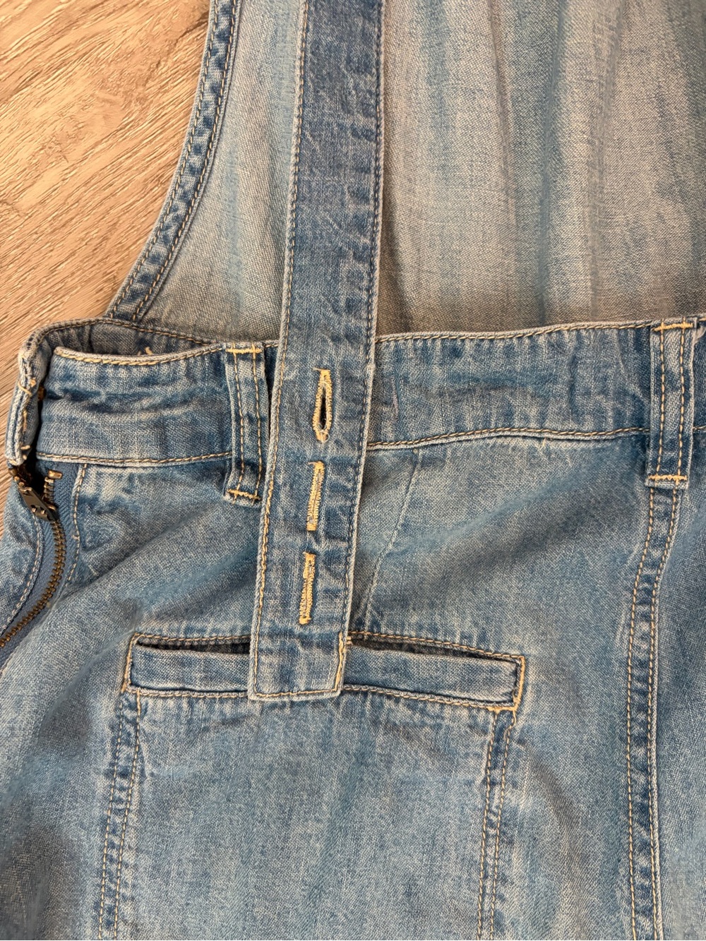 Pilcro Light Blue Denim Bib Overalls size 27 - Picture 5 of 15